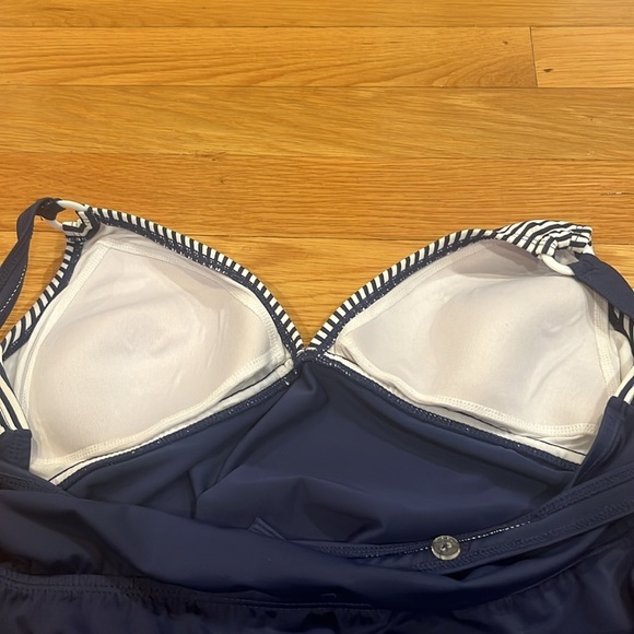 Motherhood maternity blue/white swim taniki top size large . - Picture 7 of 9